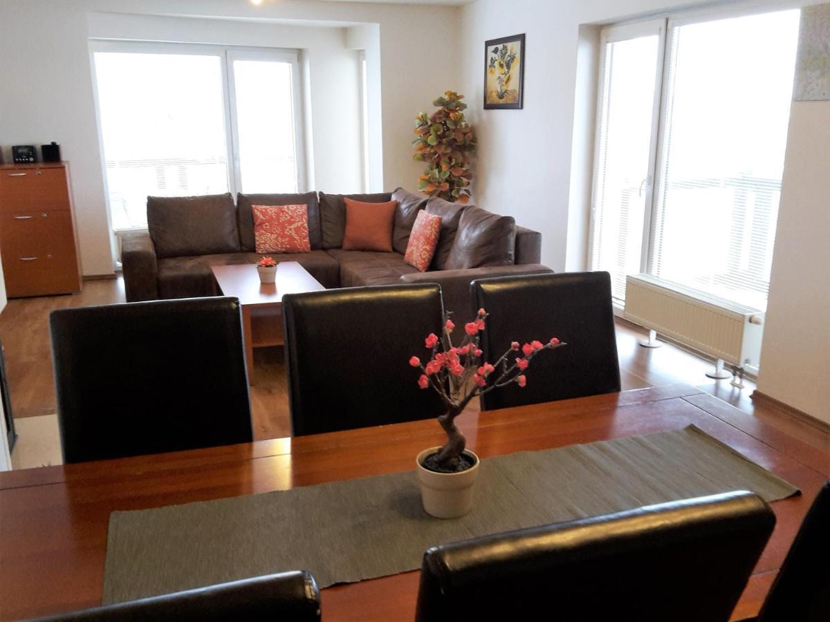 Apartman Slavkov Home & Parking Nová Lesná Buitenkant foto