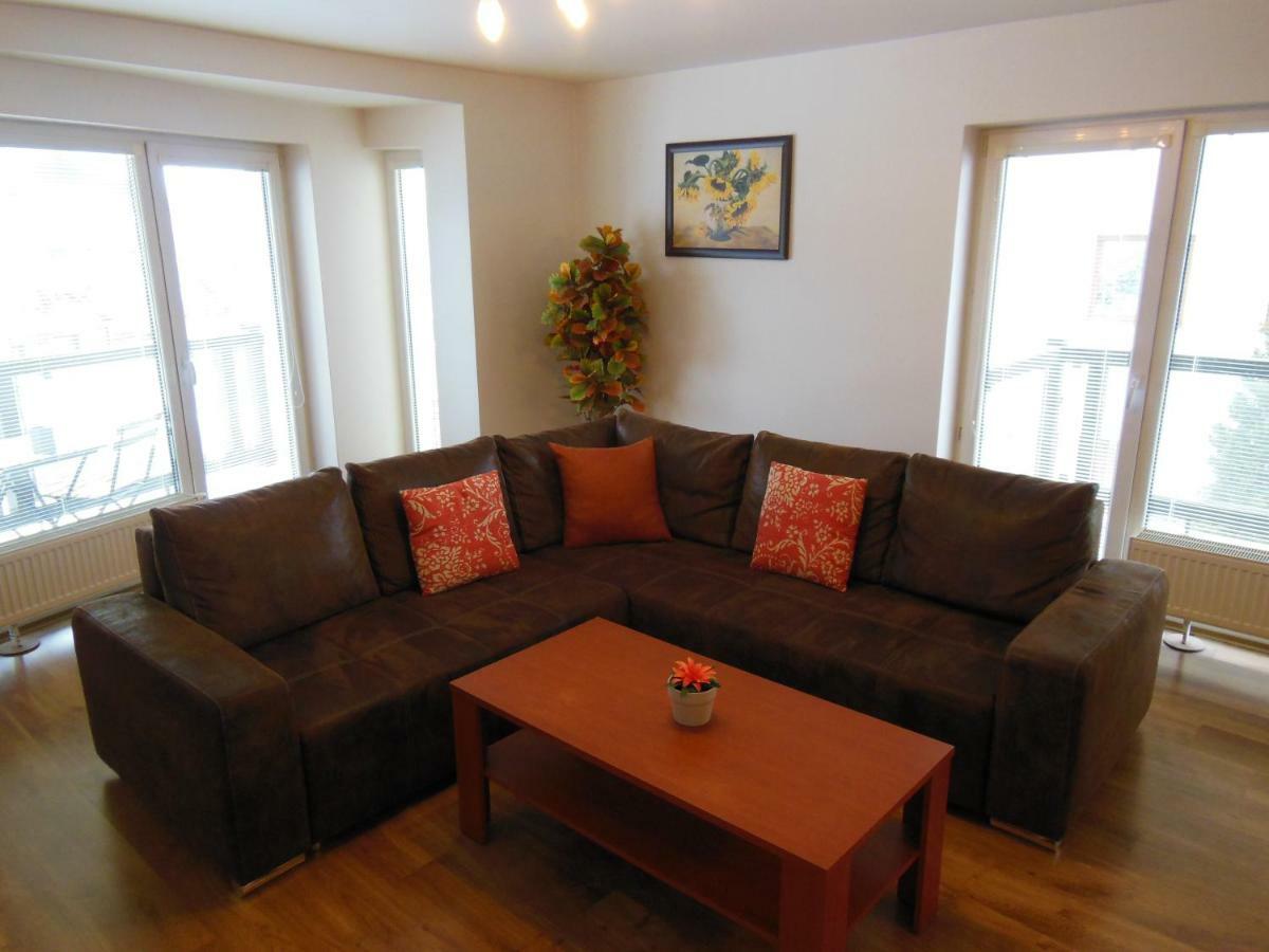 Apartman Slavkov Home & Parking Nová Lesná Buitenkant foto